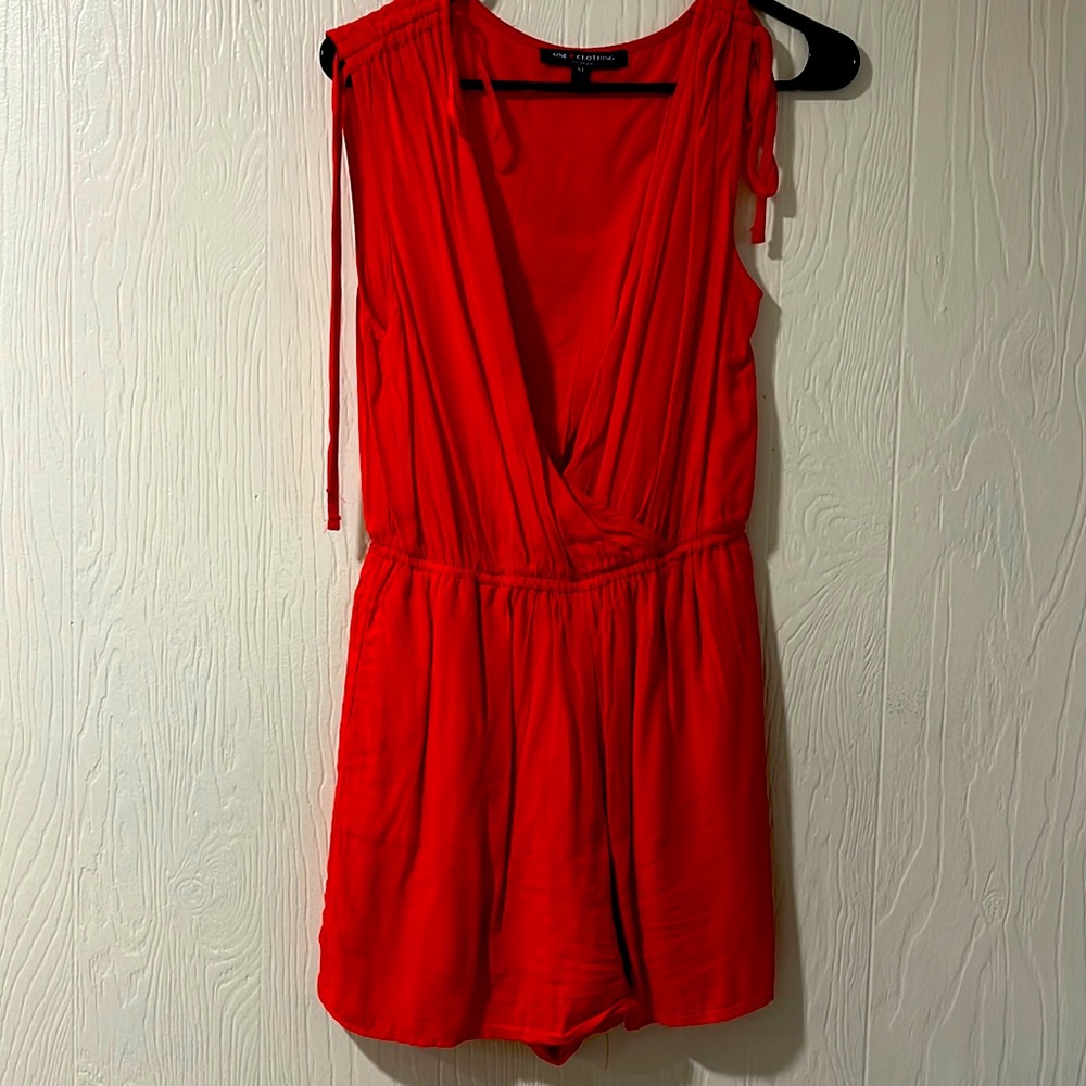 Coral romper super cute fit